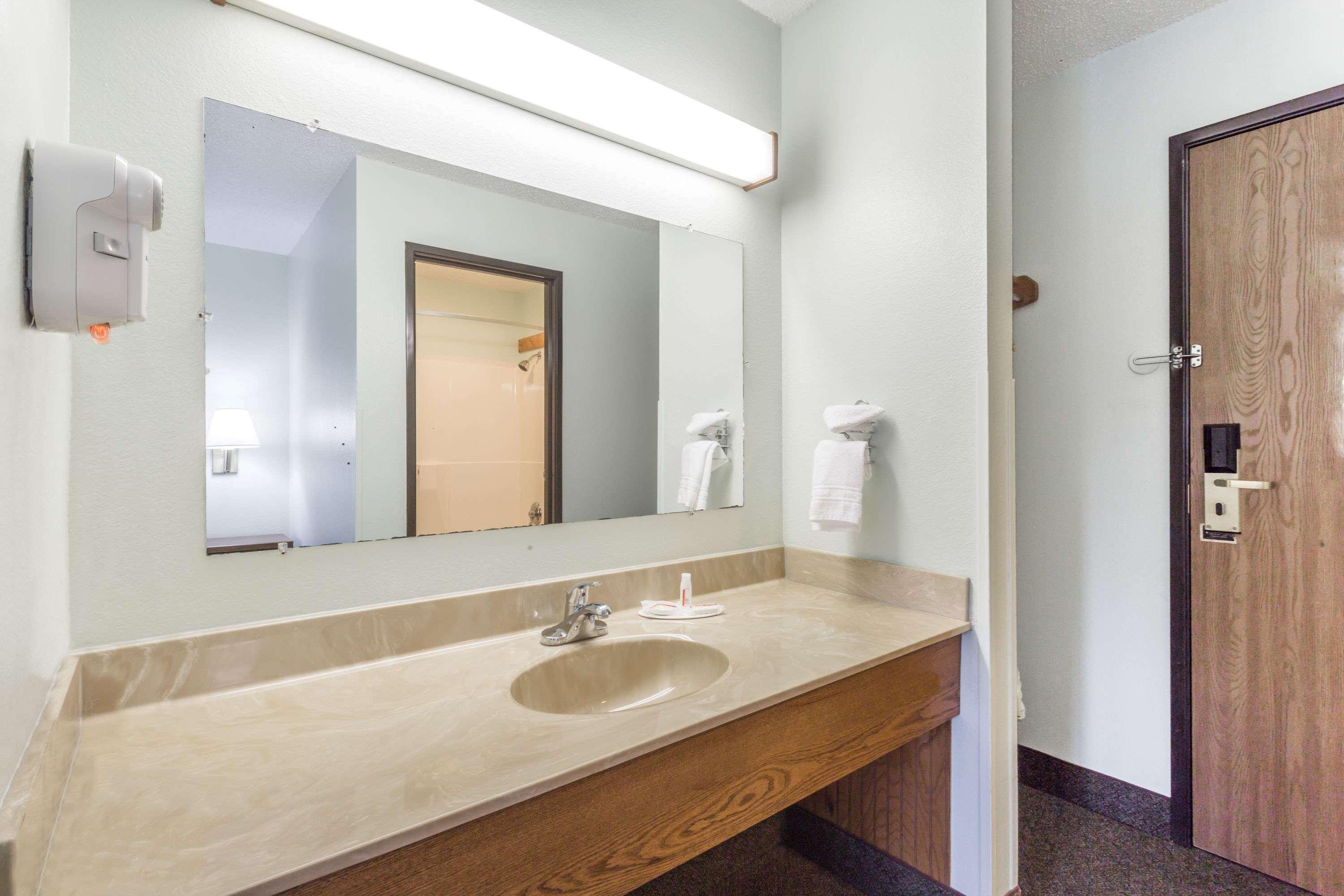 Hotel Super 8 By Wyndham Pt Pleasant Area