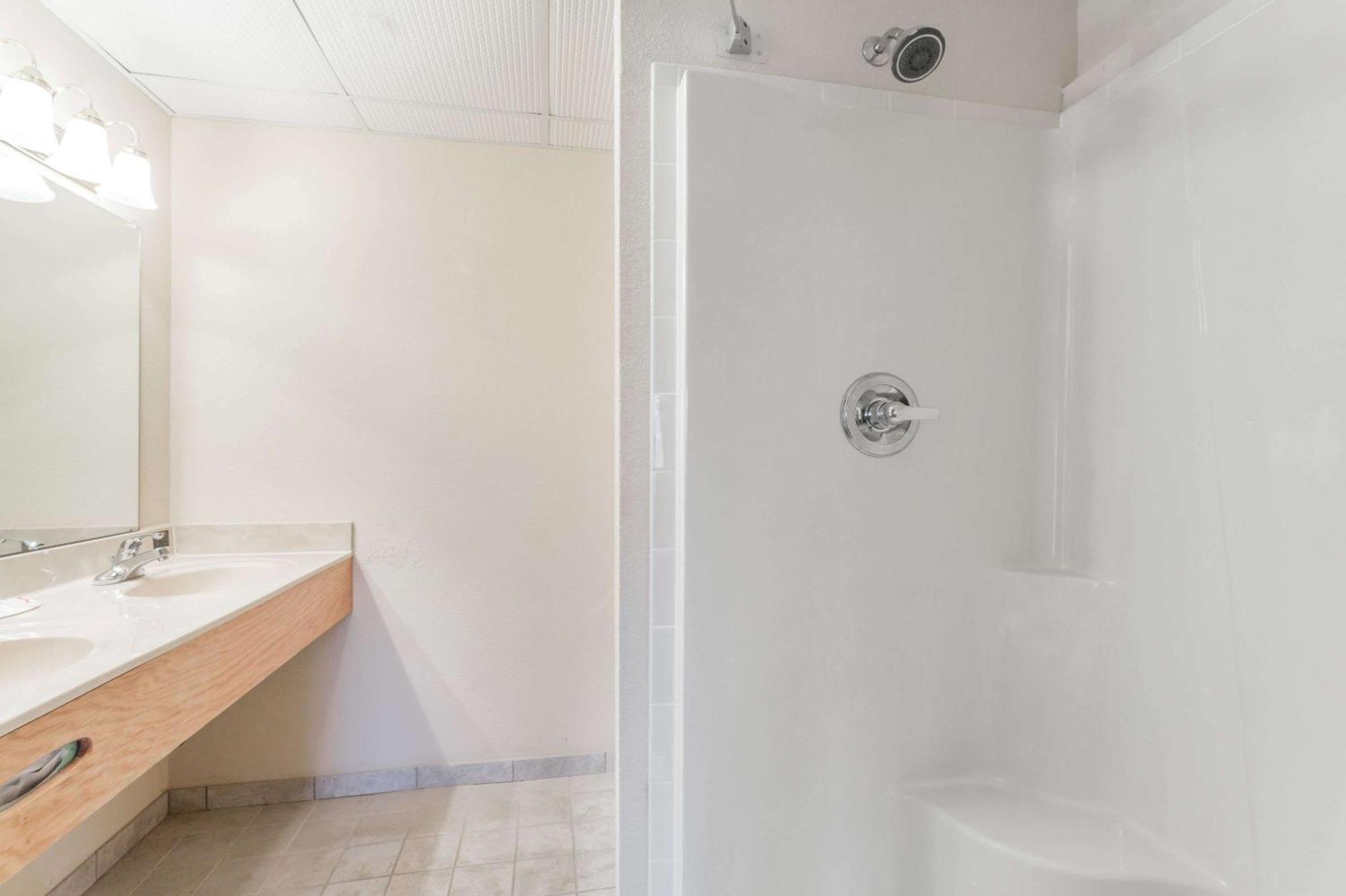 Super 8 By Wyndham Pt Pleasant Area 2* Gallipolis