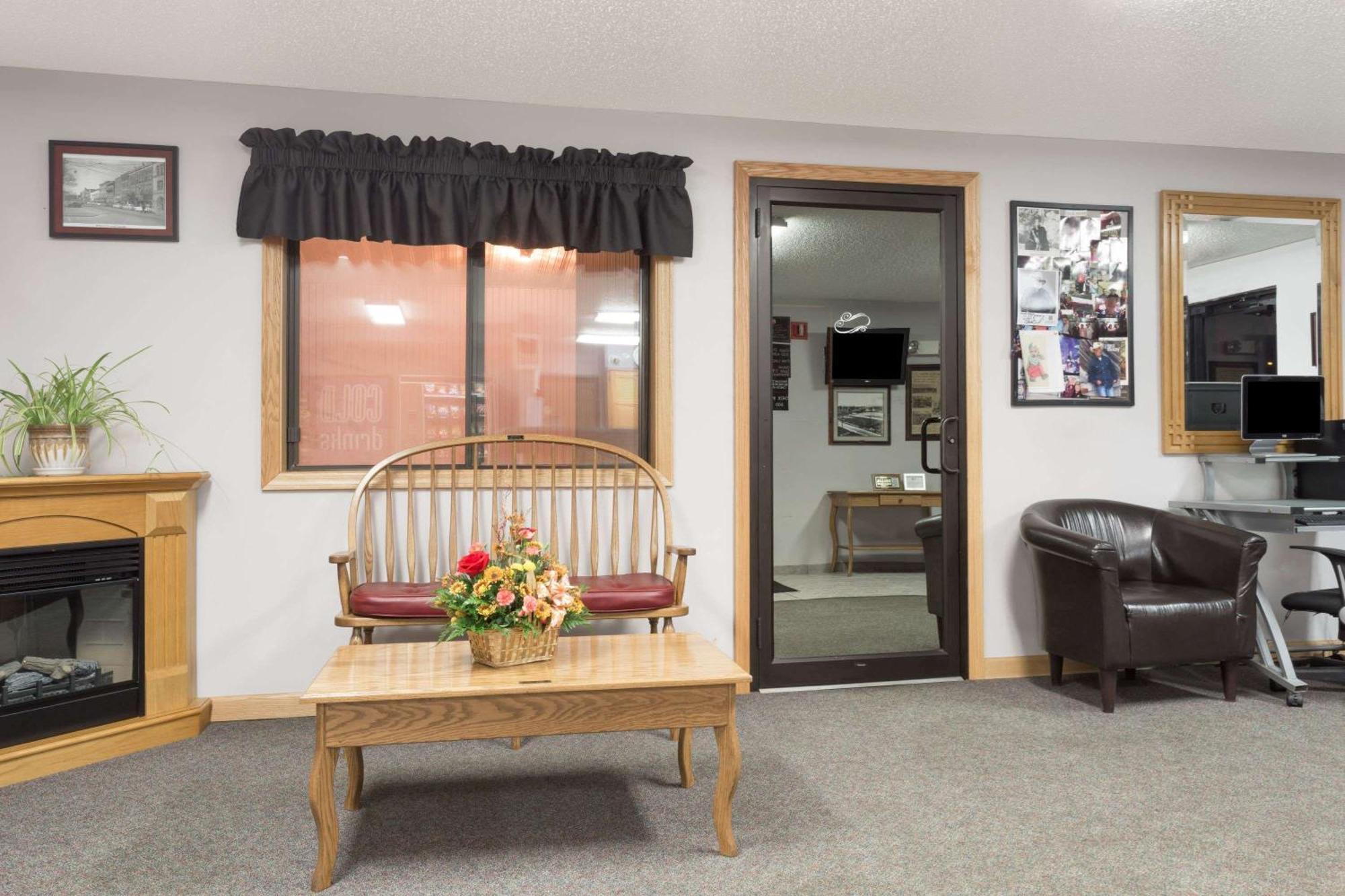 Hotel Super 8 By Wyndham Pt Pleasant Area Gallipolis