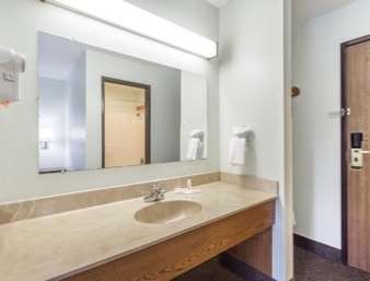 Hotel Super 8 By Wyndham Pt Pleasant Area 2*